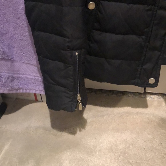 Style &Co (Macys) quilted jacket w down feathers. Full length zipper - Picture 3 of 6